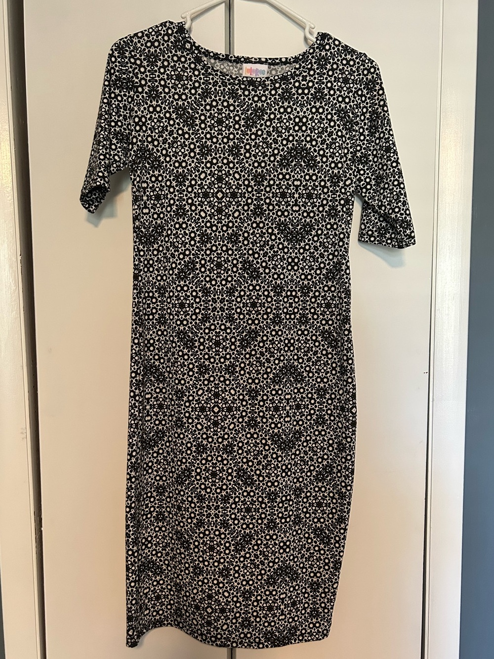 LuLaRoe Sheath Dress- Black and White Patterned Midi Dress- S- will fit a medium